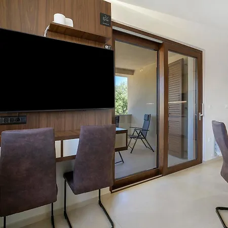 Appartement Maslina I *