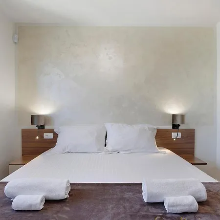 Apartman Maslina I *